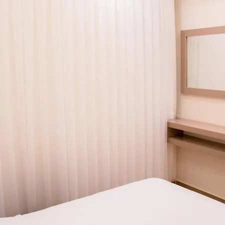 アパート Peramis Apart *