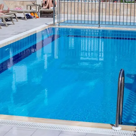 アパート Peramis Apart アンタルヤ