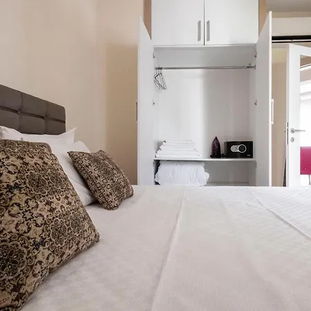 Peramis Apart شقة *