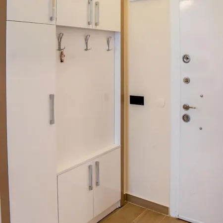 Peramis Apart شقة *